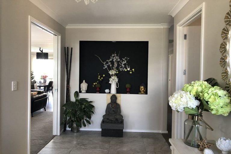 Photo of property in 28 Manuel Road, Silverdale, 0932