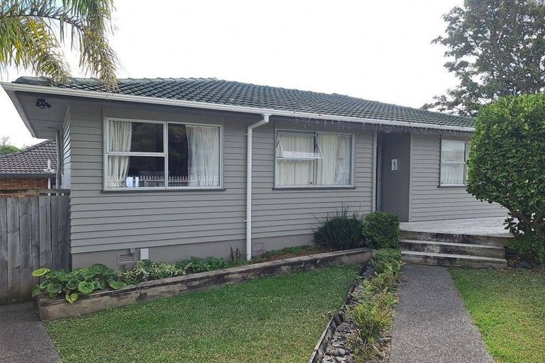 Photo of property in 36 Kirby Street, Glendene, Auckland, 0602