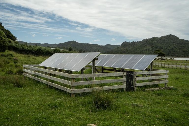 Photo of property in 139 Te Mahoe Road, Mokau, 4376