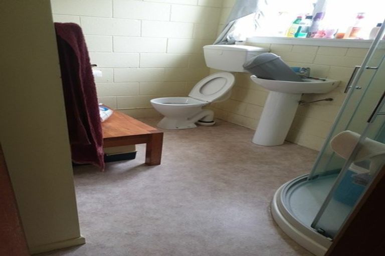 Photo of property in 528-530 Devon Street East, Fitzroy, New Plymouth, 4312