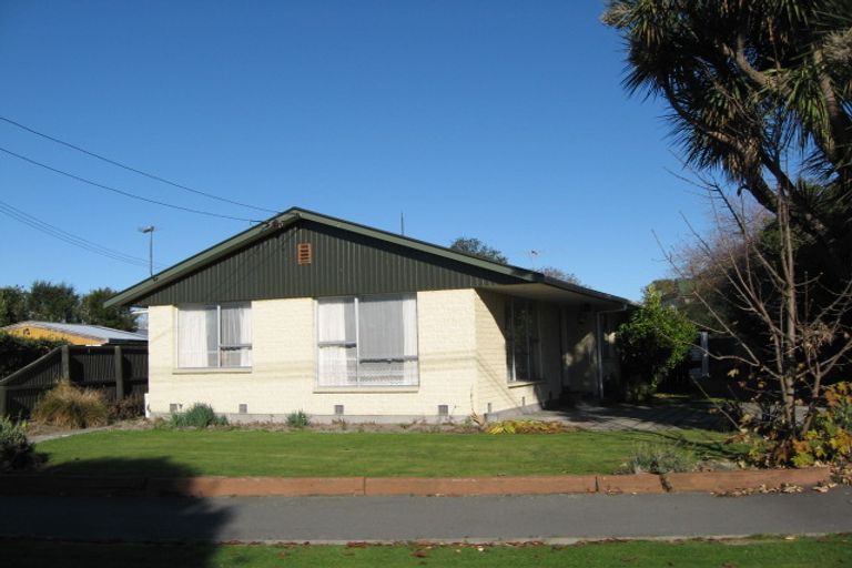 Photo of property in 12 Thompsons Road, Belfast, Christchurch, 8051