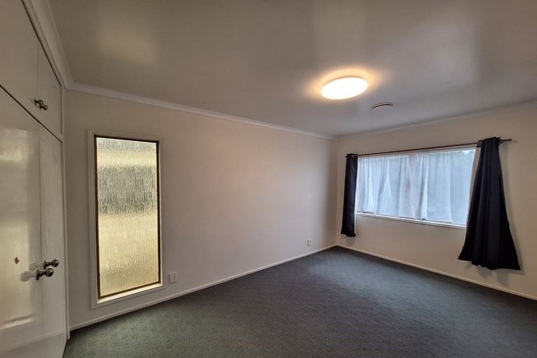 Photo of property in 1 Wentworth Avenue, Papatoetoe, Auckland, 2025