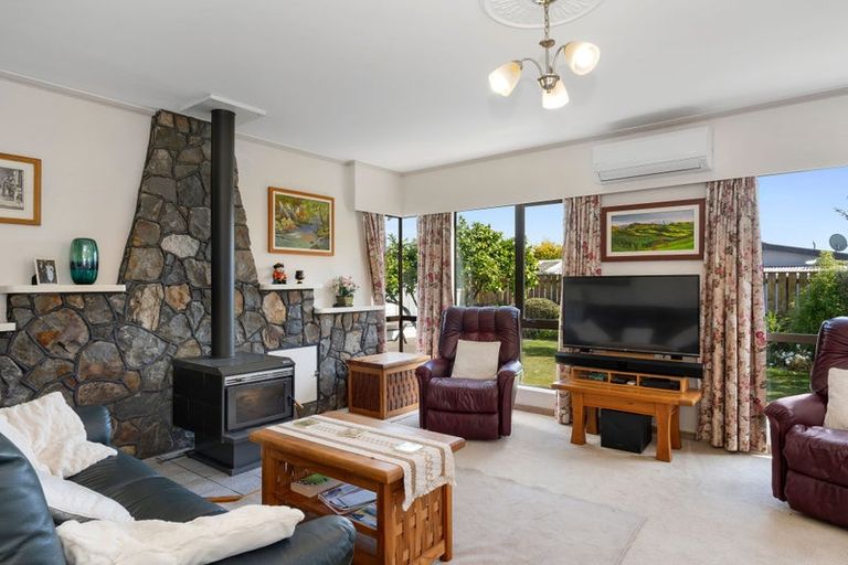 Photo of property in 102a Queen Street West, Levin, 5510