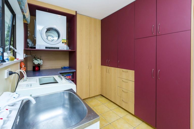 Photo of property in 30 Gemstone Drive, Birchville, Upper Hutt, 5018