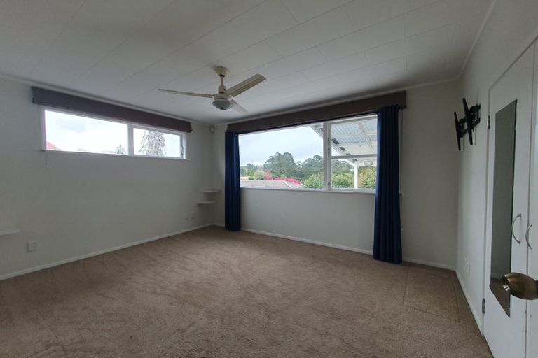 Photo of property in 6 Bellringer Road, Massey, Auckland, 0614