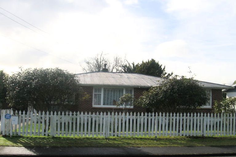 Photo of property in 22 Orion Street, Papakura, 2110
