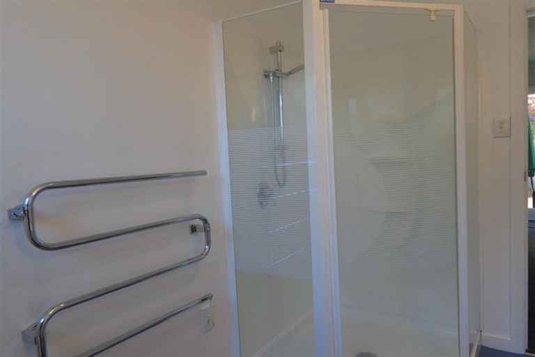 Photo of property in 7a Memorial Avenue, Ilam, Christchurch, 8053