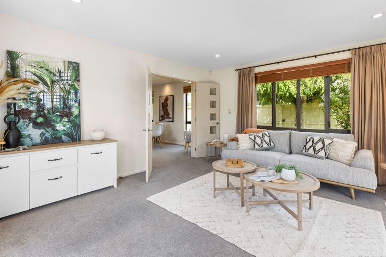 Photo of property in 15 Coolspring Way, Redwood, Christchurch, 8051