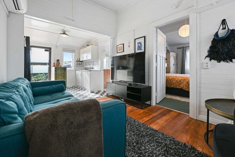 Photo of property in 4 Sunnyside Road, Nawton, Hamilton, 3200