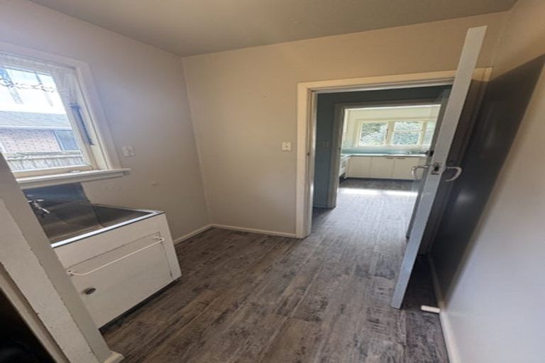 Photo of property in 4 Gladson Avenue, Sockburn, Christchurch, 8042