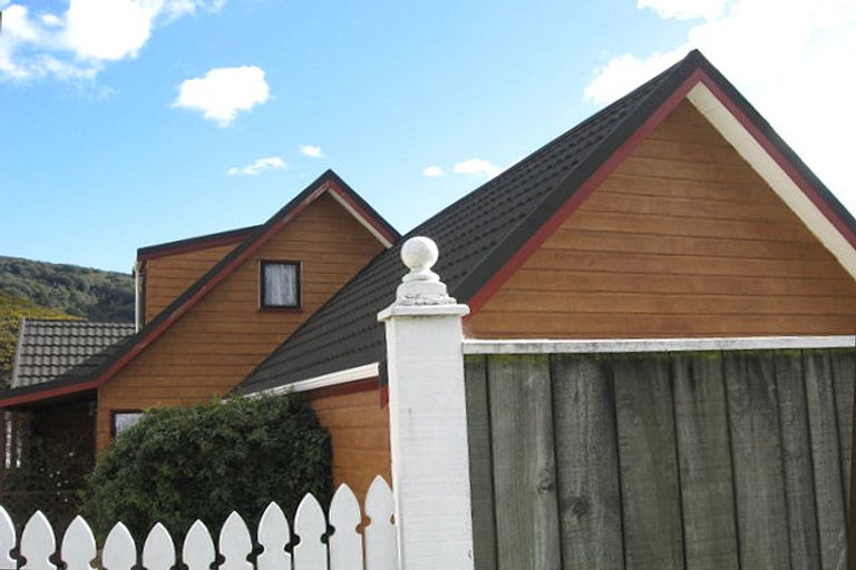 Photo of property in 102 Coast Road, Wainuiomata, Lower Hutt, 5014