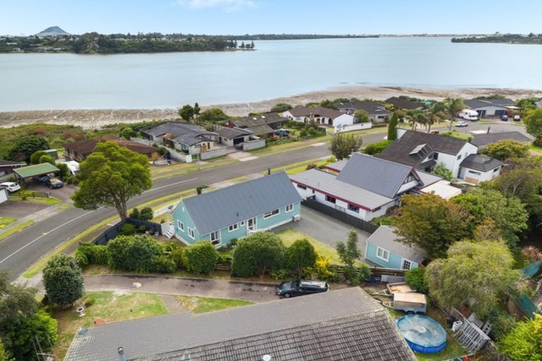 Photo of property in 26 Endeavour Avenue, Welcome Bay, Tauranga, 3112
