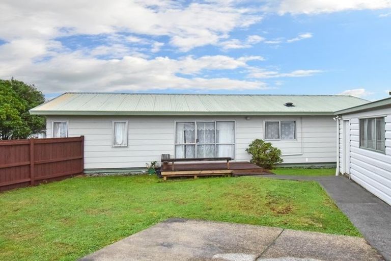 Photo of property in 6 Leila Place, Clover Park, Auckland, 2019