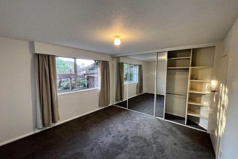 Photo of property in 12 Parkview Place, Avonhead, Christchurch, 8042