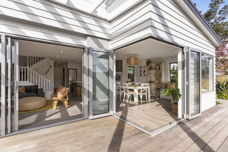 Photo of property in 3/22 Church Street, Northcote Point, Auckland, 0627