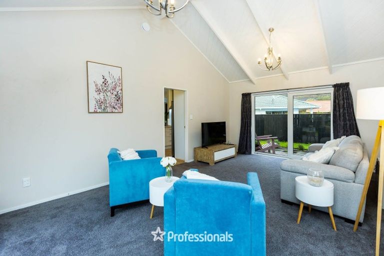 Photo of property in 3 Donegal Grove, Birchville, Upper Hutt, 5018