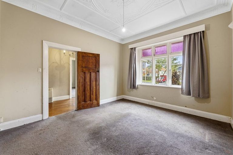 Photo of property in 19 West Avenue, Saint Clair, Dunedin, 9012