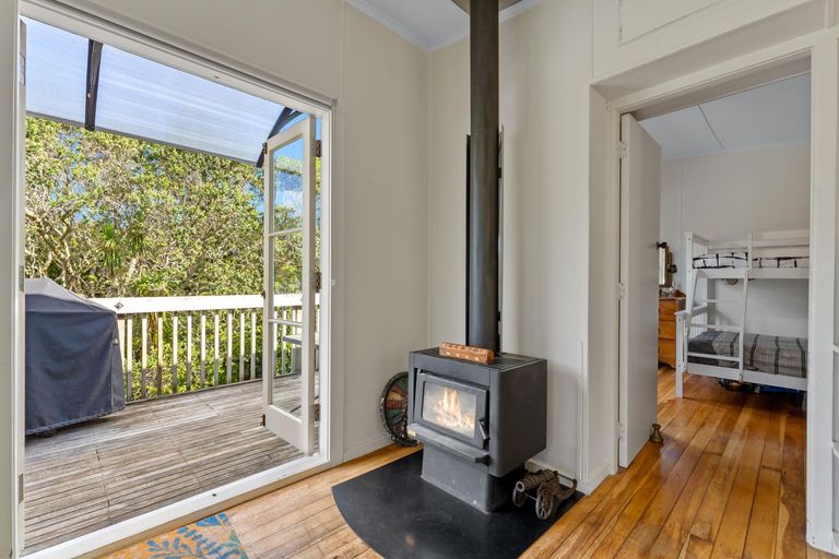 Photo of property in 83 Leigh Road, Leigh, Warkworth, 0985