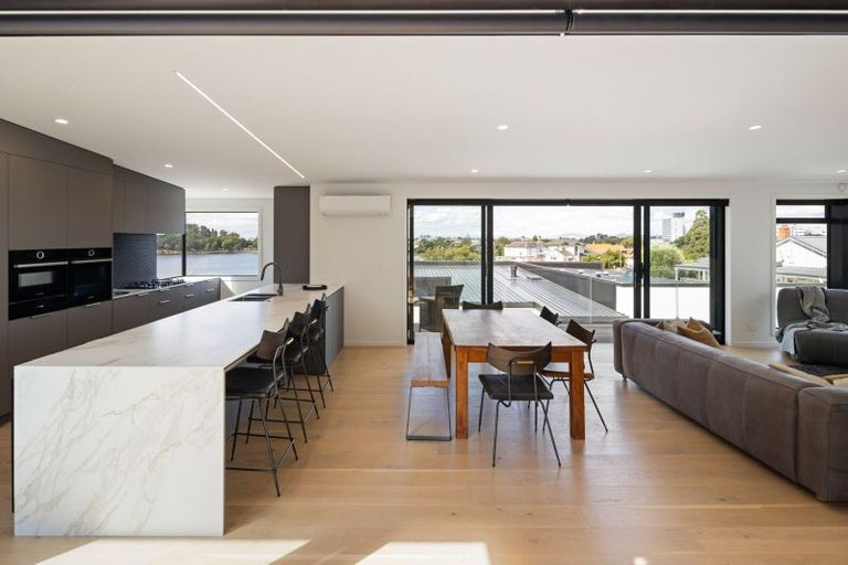 Photo of property in 117a Lake Crescent, Hamilton Lake, Hamilton, 3204