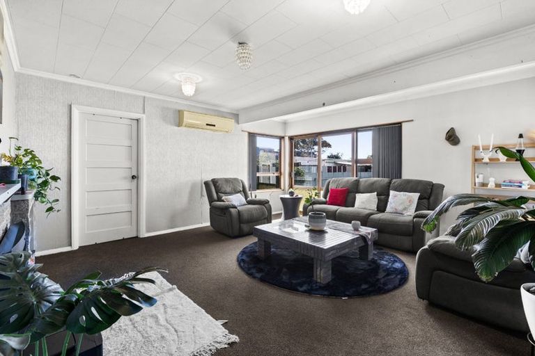 Photo of property in 102 Nuffield Avenue, Marewa, Napier, 4110