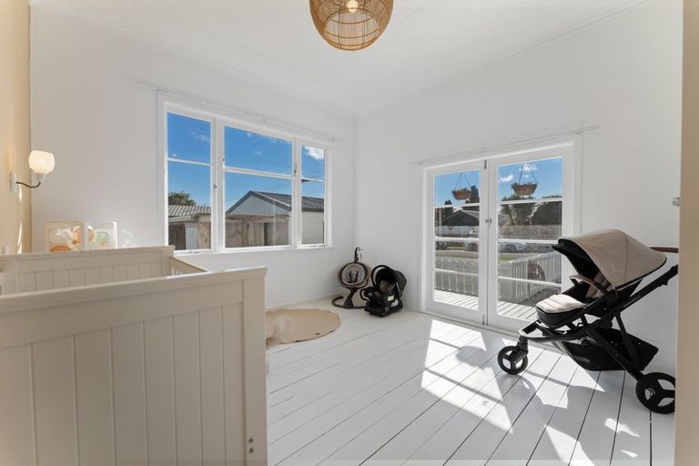 Photo of property in 32 Brookes Street, Inglewood, 4330