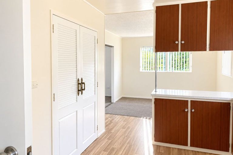Photo of property in 57 Ruapehu Street, Paraparaumu, 5032