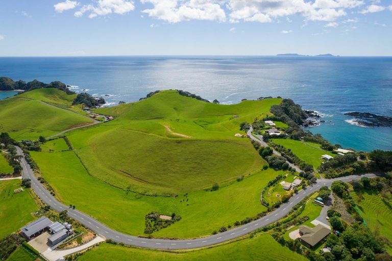 Photo of property in 118 Rockell Road, Whananaki, Hikurangi, 0181