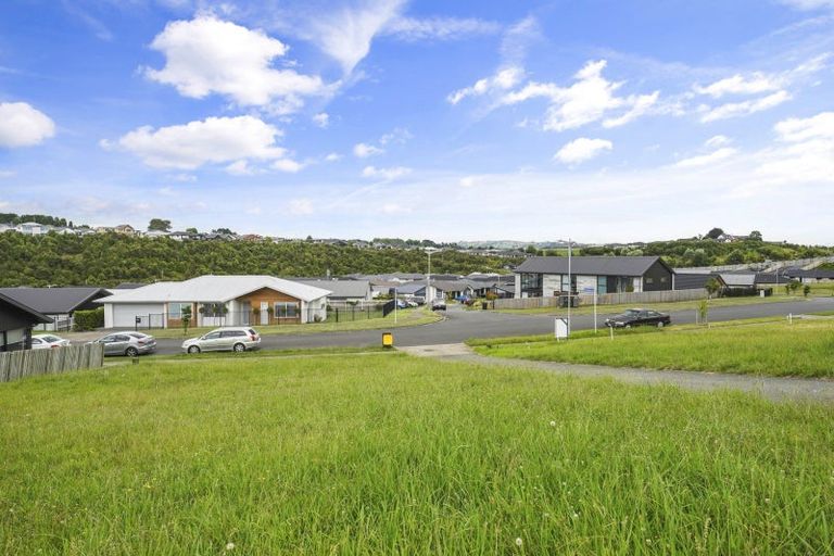 Photo of property in 79 Whakaturou Crescent, Pyes Pa, Tauranga, 3112