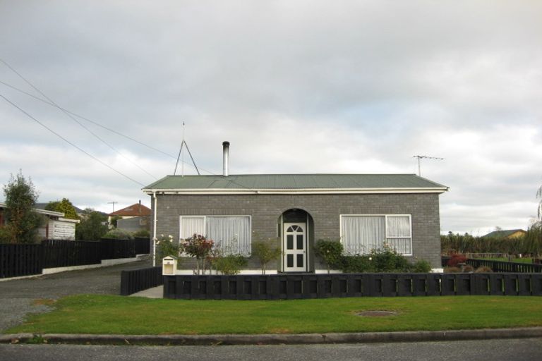 Photo of property in 36 Saint Catherine Street, Kaitangata, 9210