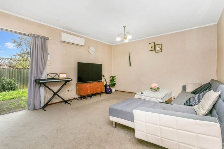 Photo of property in 2/108 East Tamaki Road, Papatoetoe, Auckland, 2025