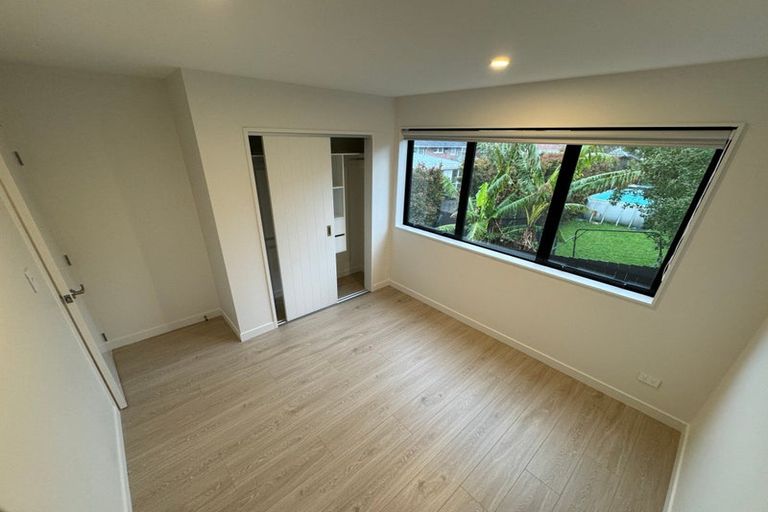 Photo of property in 31 Windy Ridge Road, Glenfield, Auckland, 0629