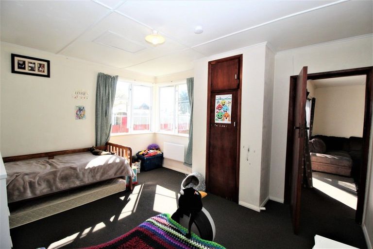 Photo of property in 34 Bowen Street, Woodville, 4920