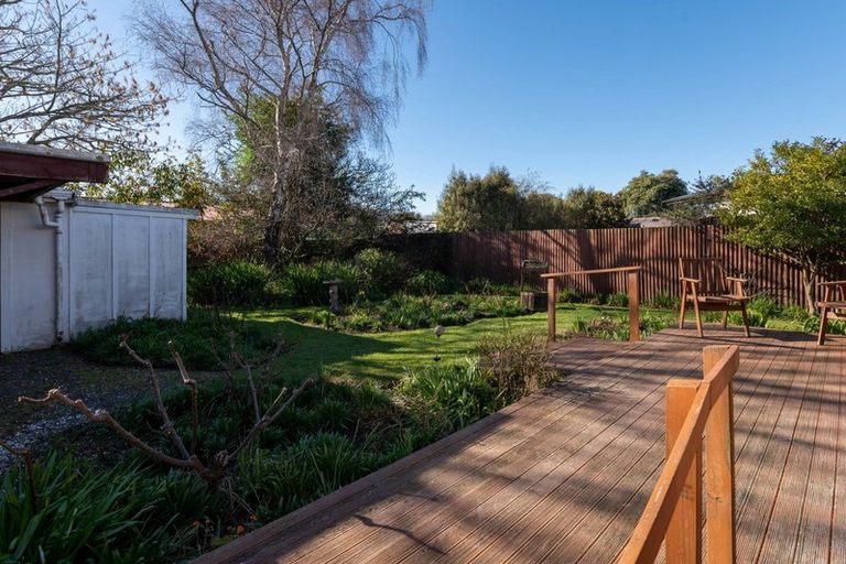 Photo of property in 40 Kawaha Point Road, Fairy Springs, Rotorua, 3015