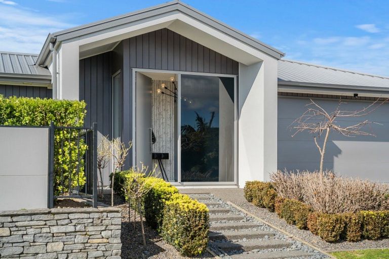 Photo of property in 1 Charlotte Drive, Omokoroa, 3114