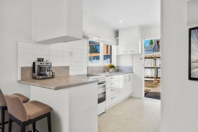 Photo of property in 1/8 Broadview Place, Howick, Auckland, 2014