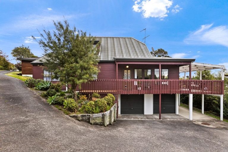 Photo of property in 22 Redfern Lane, Glenfield, Auckland, 0629