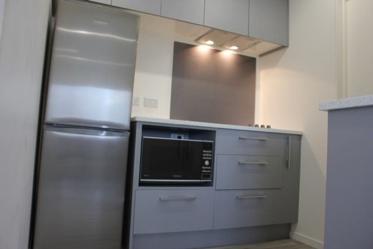 Photo of property in 7 Fern Court, Orewa, 0931