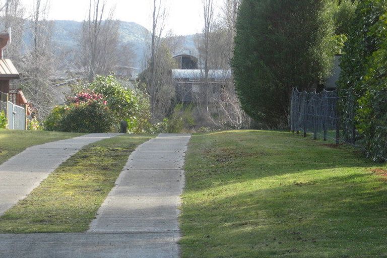Photo of property in 60 Marina Terrace, Kinloch, Taupo, 3377