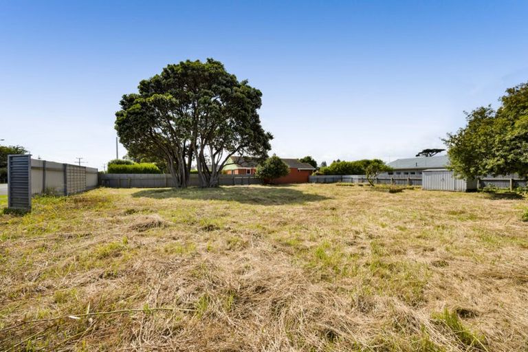 Photo of property in 208 Egmont Street, Patea, 4520