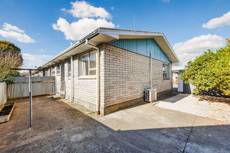 Photo of property in 8 Kiwi Court, Roslyn, Palmerston North, 4414