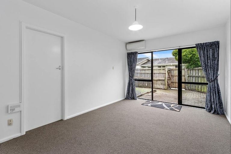 Photo of property in 2/65 Champion Street, Edgeware, Christchurch, 8013