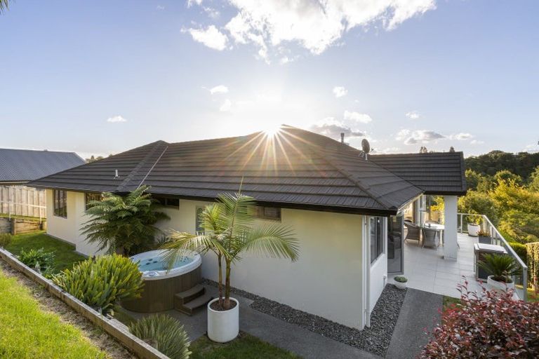 Photo of property in 15 Athelstan Way, Bethlehem, Tauranga, 3110