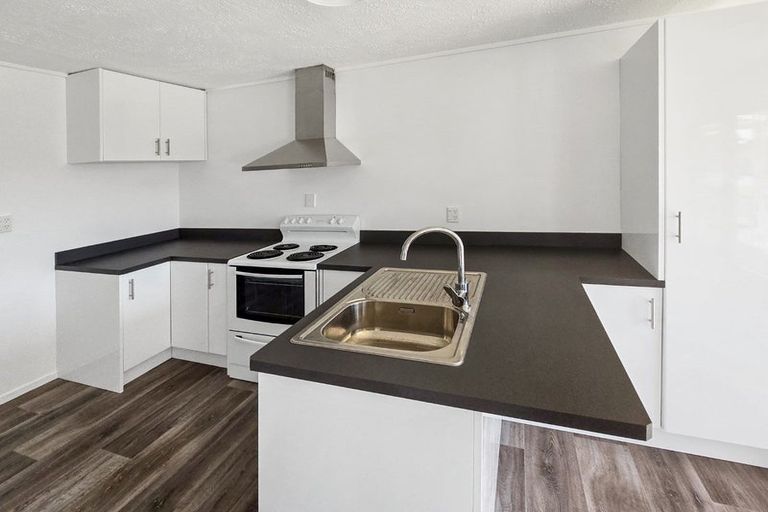 Photo of property in 4/90 Gloucester Street, Greenmeadows, Napier, 4112