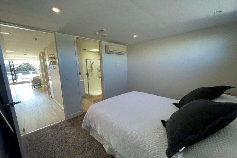Photo of property in Customhouse Apartments, 314l Maunganui Road, Mount Maunganui, 3116