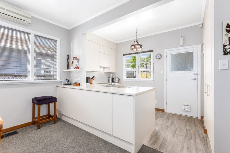 Photo of property in 150 Waiwhetu Road, Waterloo, Lower Hutt, 5011