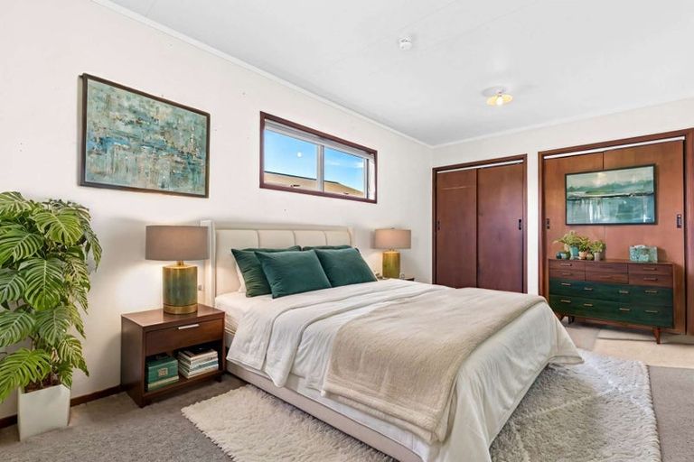 Photo of property in 3 Sequoia Crescent, Owhata, Rotorua, 3010