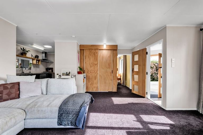 Photo of property in 16 Ponderosa Place, Opunake, 4616