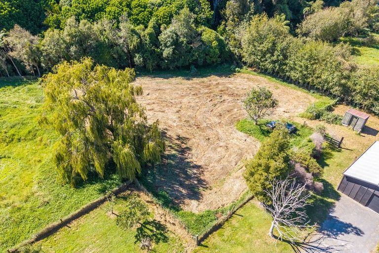 Photo of property in 98 Rahui Road, Otaki, 5512