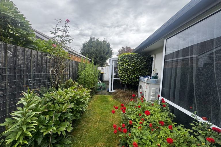 Photo of property in 17 Abingdon Court, Avonhead, Christchurch, 8042