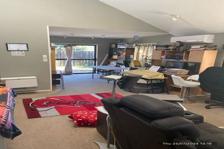 Photo of property in 7a Northwood Close, Woodridge, Wellington, 6037